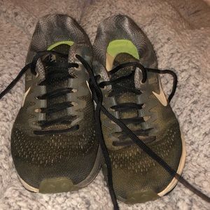 Zoom Nike running shoes